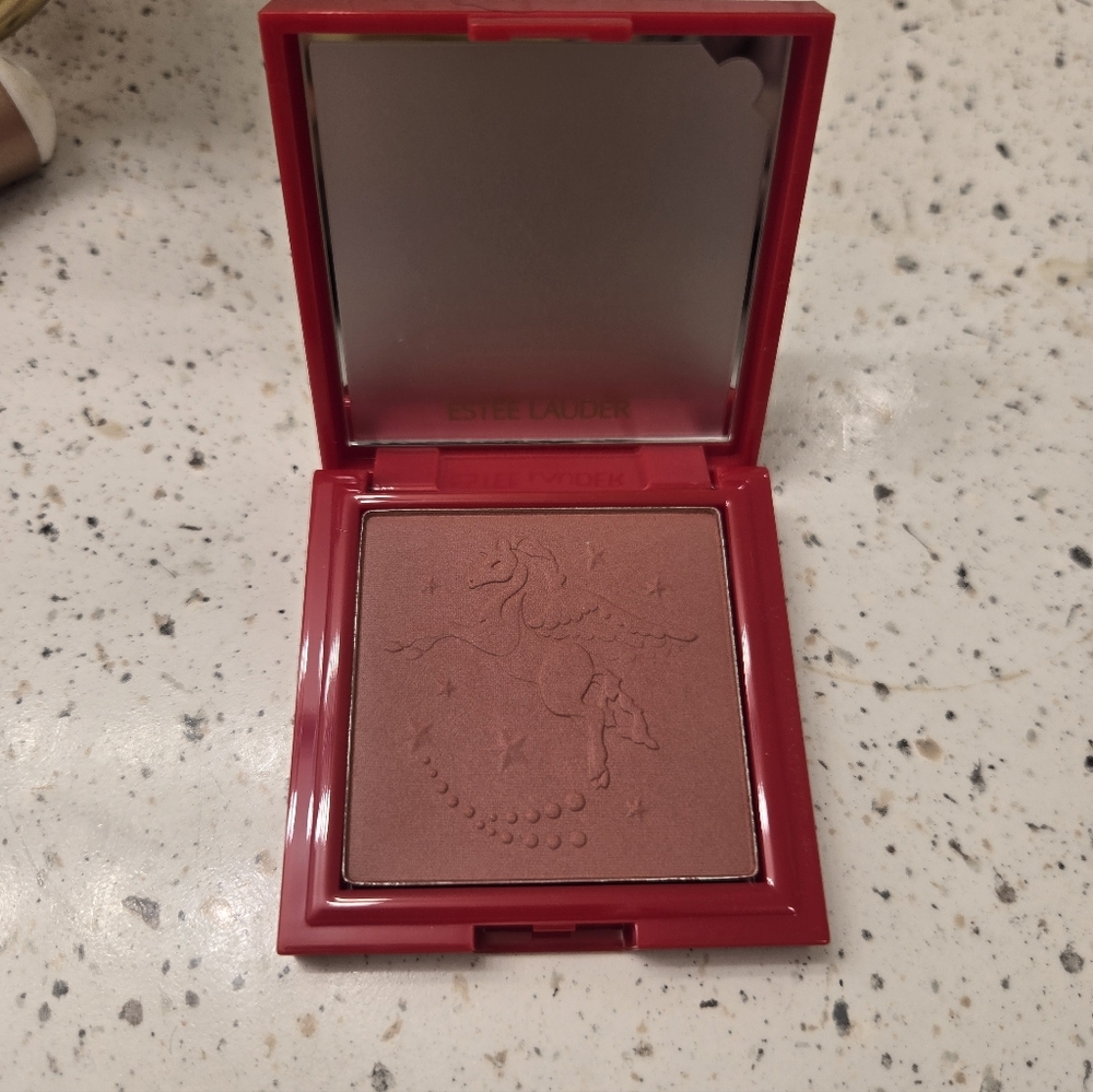 Estee Lauder Red Compact with Tan Blush